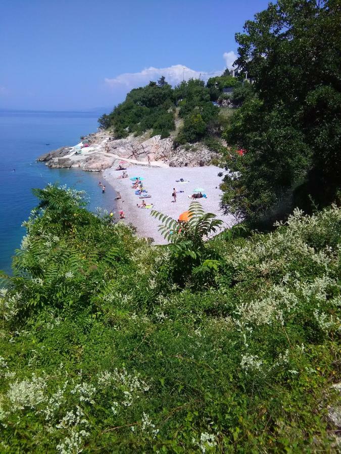 App On Beach Сень Экстерьер фото